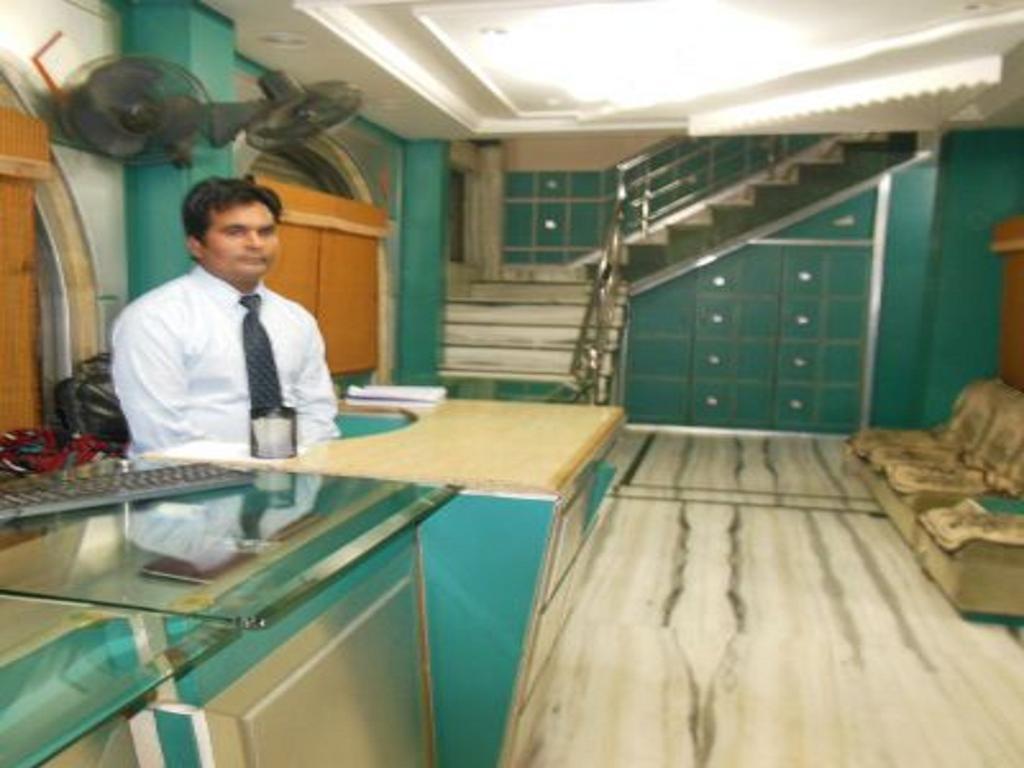 Hotel Sangat Plaza Bhopal Esterno foto