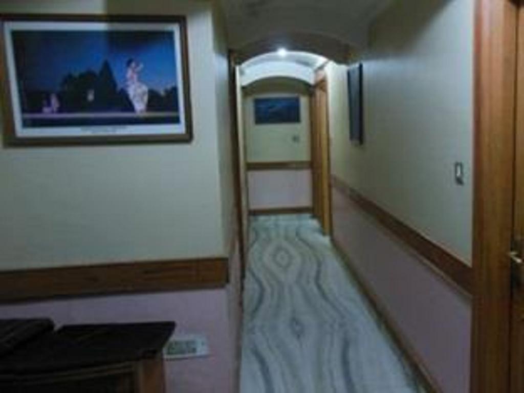 Hotel Sangat Plaza Bhopal Esterno foto